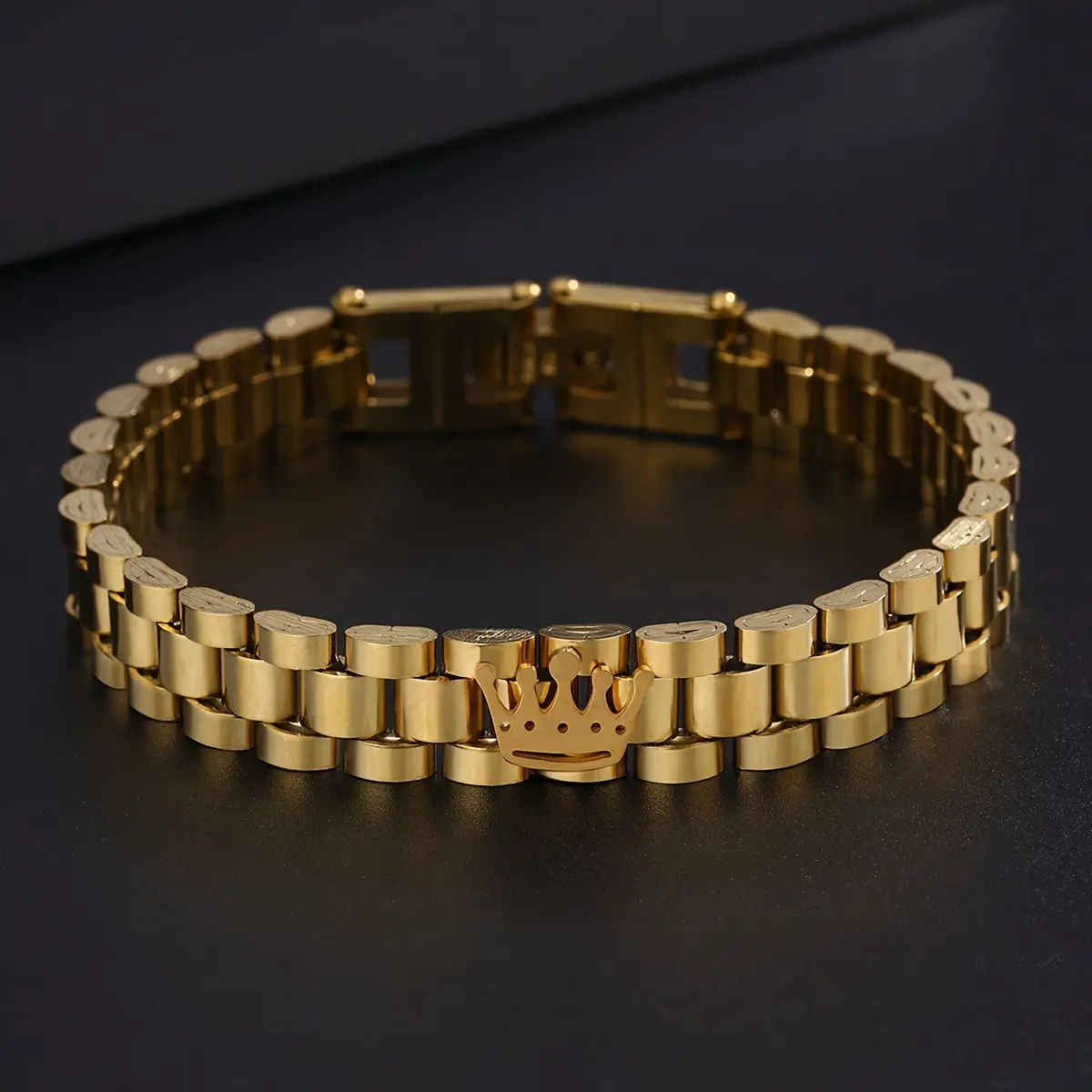 Unisex Minimalist Stainless Steel Single-Strap Crown Bracelet, Casual Adult Jewelry with Elegant Temperament and Crown Charm, Adults