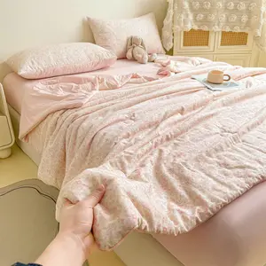 Double-Sided Temperature Control Summer Quilt, Soft and Cool Feel, Soybean Material, Ideal for Warm Weather, Comfortable Bedding