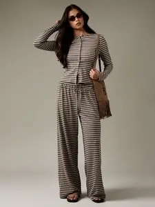 Women's Striped Long-Sleeve Knit Cardigan and Wide-Leg Pants 2-Piece Set, Casual Spring and Autumn Outfit, Perfect for a Fashionable Leisure Look Womenswear