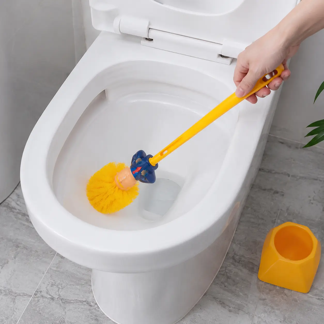 Funny Toilet Brush,Prank Toilet Brush Cleaner, Funny ToileScubber,Make Toilet Great Again, Commander in Crap(Thumb Up Toilet Brush) Cleaning