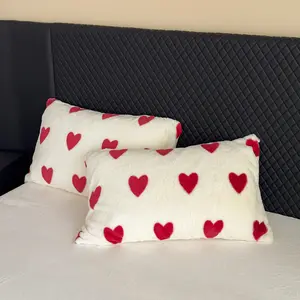 Heart Pattern Plush Pillowcase, Soft Polyester Fleece Cushion Cover, Elegant Modern Design, Warm for Autumn Winter Seasons, Bedding Accessories