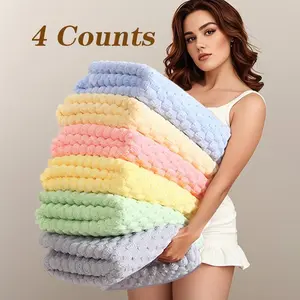 4-piece microfiber soft bath towel set with bright colors, the fabric is skin-friendly, with strong water absorption, compact, practical and comfortable, suitable for beaches, bathrooms, camping, spas, gyms, traveling, Swim towels