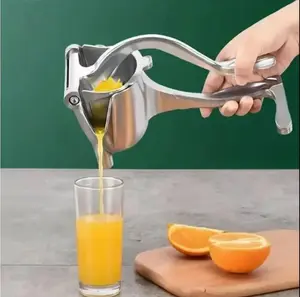 Aluminum Manual Citrus Juicer with Ergonomic Grip – Durable, Compact, Detachable Hand Press for Efficient Pomegranate & Citrus Juice Extraction, Easy to Use & Clean Kitchen Utensil (Black Friday Pick)