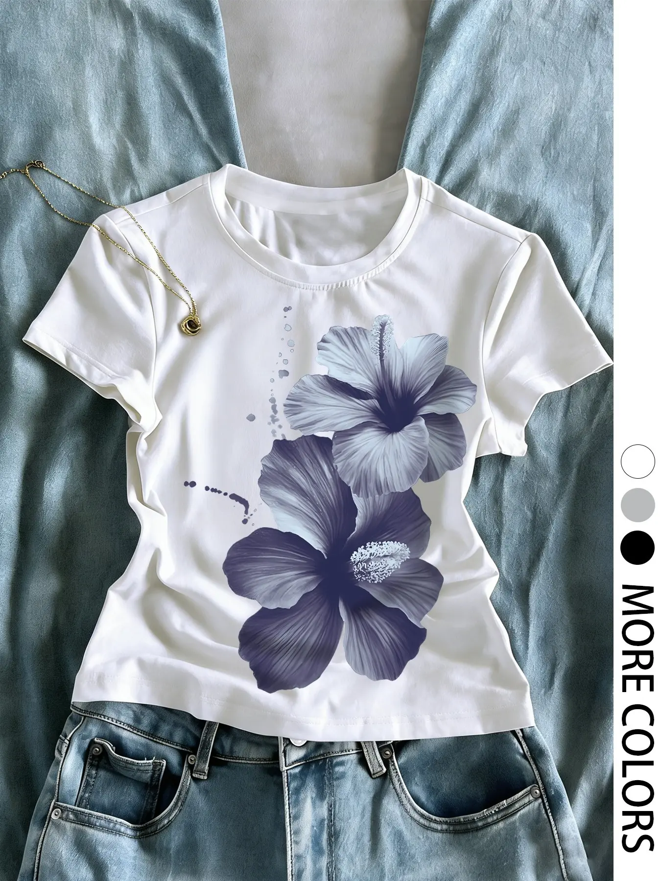 Women's purple hibiscus print cropped top, Y2K aesthetic round neck short-sleeve T-shirt, casual fitted T-shirt, summer street style, available in multiple colors, Casual Tee Shirts