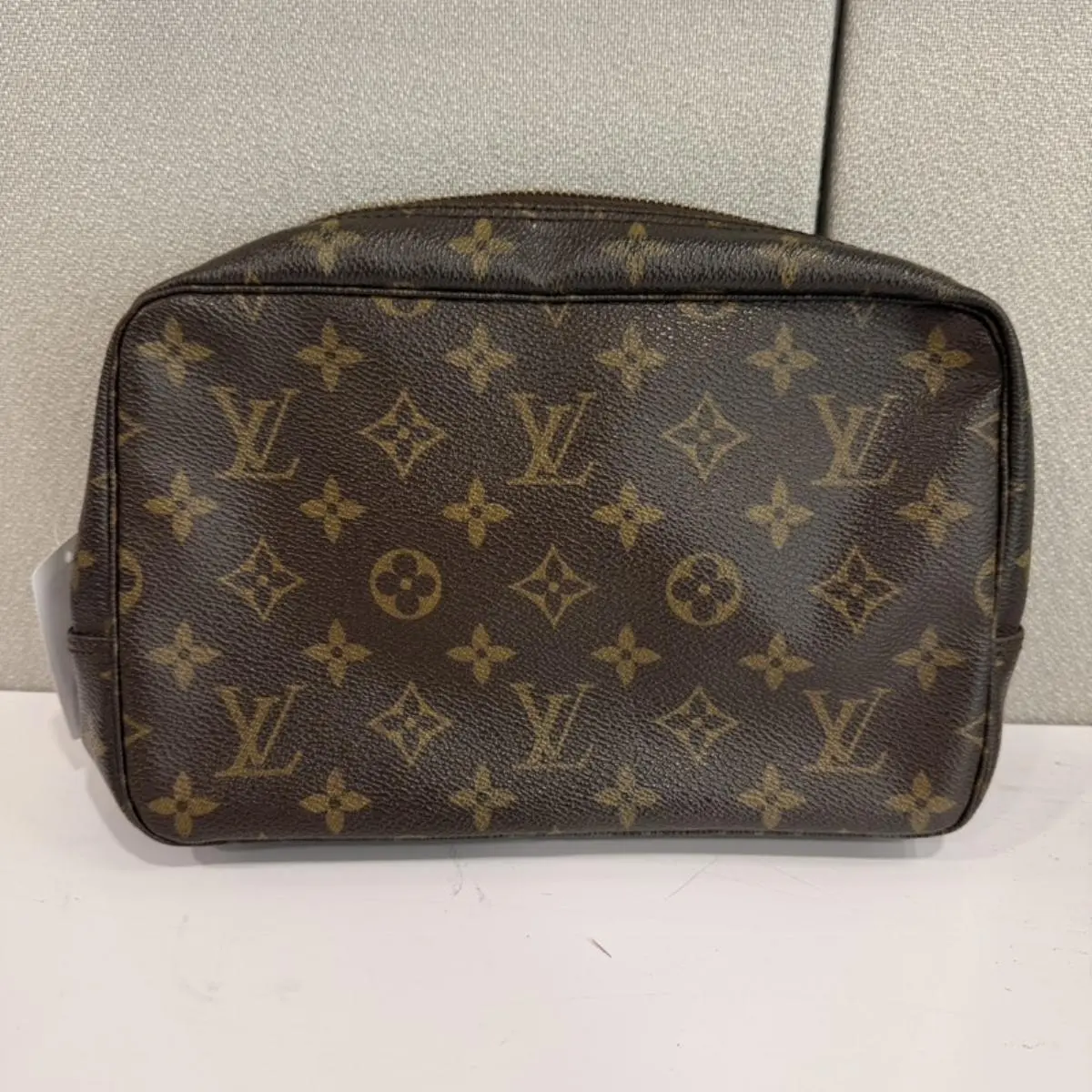 Pre-owned Louis Vuitton As Shown Shoulder Bags Monogram Toiletry Bag 26 L65M