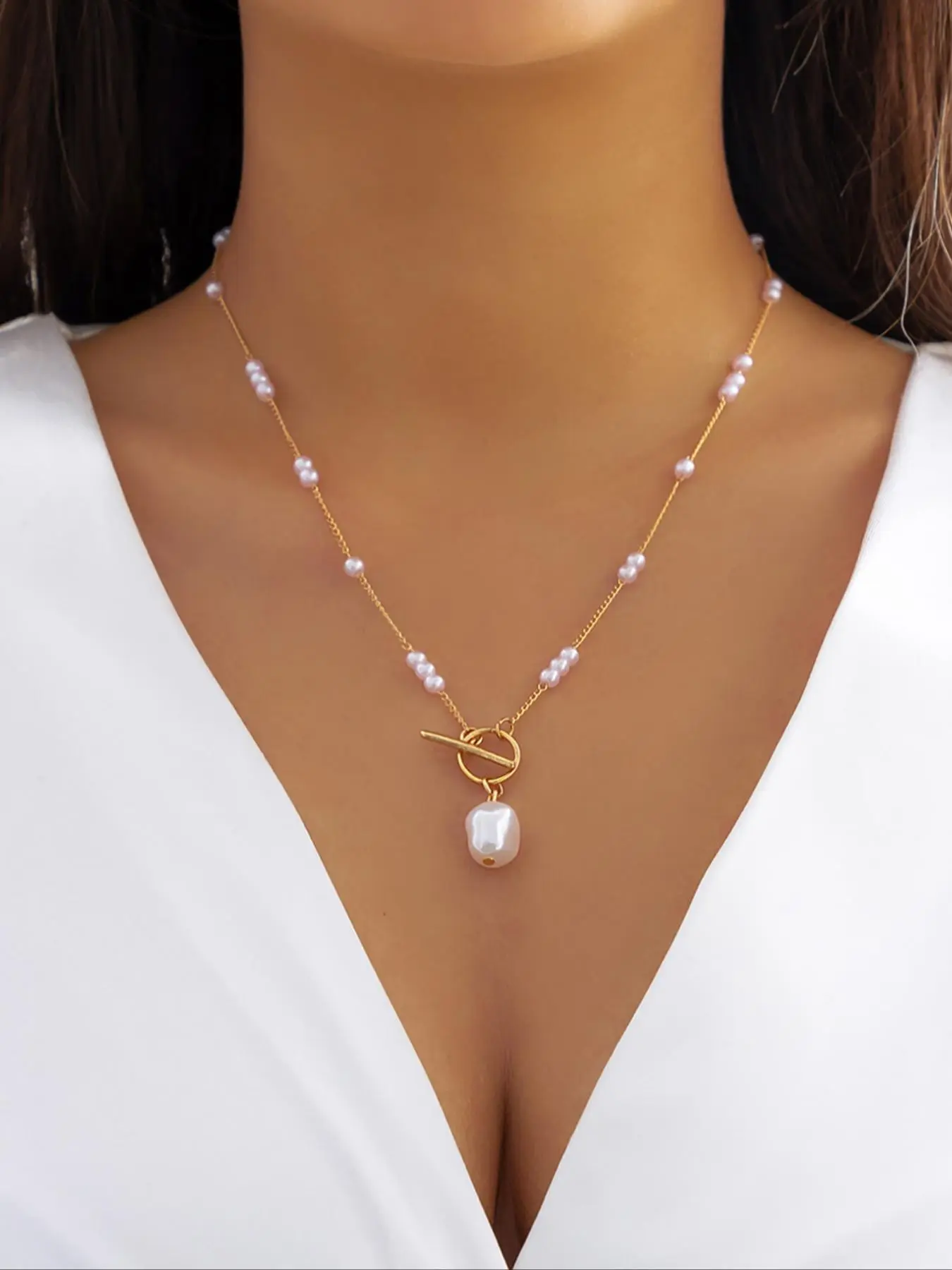 Faux Pearl Decorated Pendant Necklace for Women, Elegant Matching Necklace Jewelry for Girls Gift, Female Classic Fashion Accessories for Daily Wear, Exquisite Jewelry Gift, Elegant Beaded Necklace, Dainty Necklace, Wearable Jewelry, Decorative Necklace