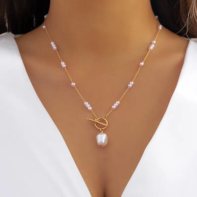Faux Pearl Decorated Pendant Necklace for Women, Elegant Matching Necklace Jewelry for Girls Gift, Female Classic Fashion Accessories for Daily Wear, Exquisite Jewelry Gift, Elegant Beaded Necklace, Dainty Necklace, Wearable Jewelry, Decorative Necklace