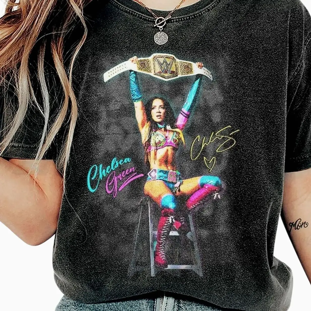 Vintage Chelsea Green Signature Women's Shirt, Unisex Men & Women, Trendy Streatwear Gift