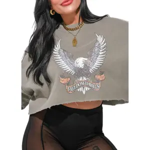 CROPPED FREEDOM THRILLS OVERSIZED GRAPHIC SWEATSHIRT