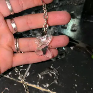 Sharkteeth resin keychains