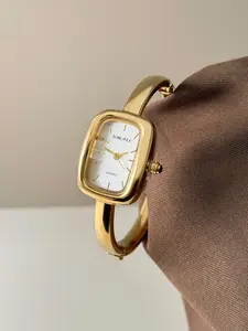 Women's Bracelet Watch, Elegant Luxury Design, Geometric Pattern, Analog Watch Face, Rectangle Face Shape, Perfect for Work and Parties, Ideal Gift for Birthdays or Anniversaries