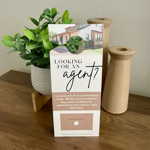 Set of 20 - Looking for an AGENT - Real Estate Door Hangers