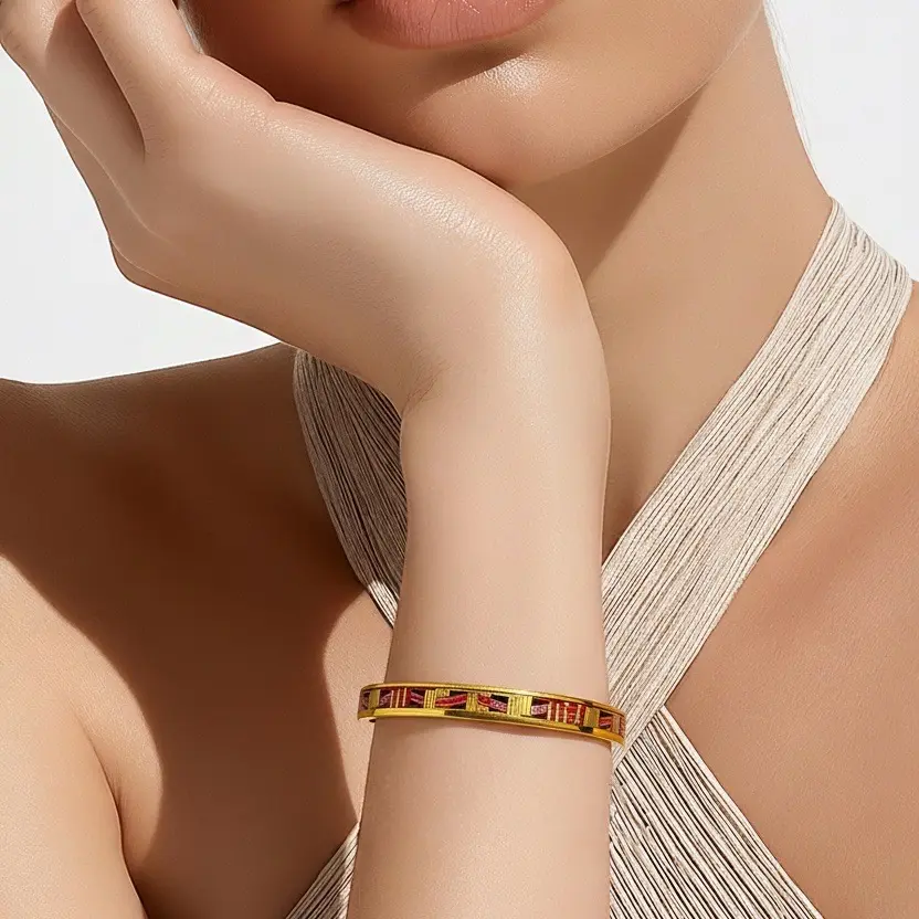Pre-owned Hermes Enamel PM Cloisonné Bangle Bracelet with Decorative Band, High Quality Crafted from Enamel, Clear Design, Pre Owned