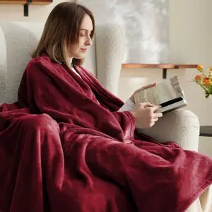 【BACK TO SCHOOL】Luxury Ultra-Soft Fleece Throw Blanket Burgundy Red 400GSM Throw Plush Warm & Lightweight Throw for Cozy Nights