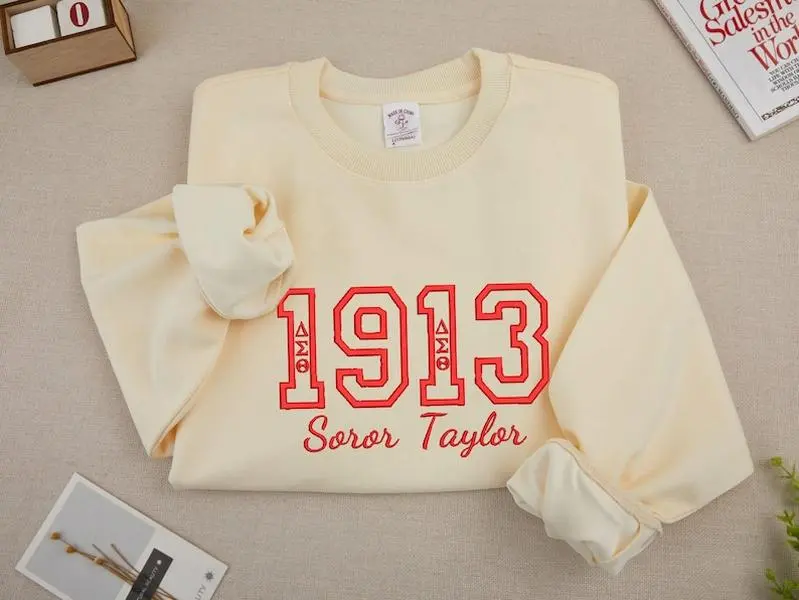 DELTA 1913 embroidered sweatshirt for mom, Delta Sigma Theta Sweatshirt with Embroidered, Custom Mom Embroidery Hoodie,Mother's Day Gifts,, Personalized Greek Letter Pullover, Soft Fleece Sisterhood Gift for Mothers, Founders Day & Mother’s Day