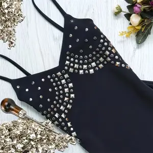 101 Metal Pyramid Rivets, 4-Prong Square Head Nails, Ideal for Leather Crafts, Punk Rock, Clothing, Bags, Shoe Crafting