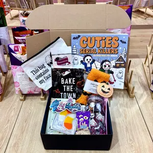 Blind Date Boo Box : Halloween Edition