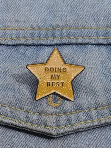 Star Shaped Brooch Pin, Slogan Pattern Enamel Pin, Suitable for Backpacks, Jeans, Hats Decoration, Trendy & Exquisite Brooch for Birthday Gift