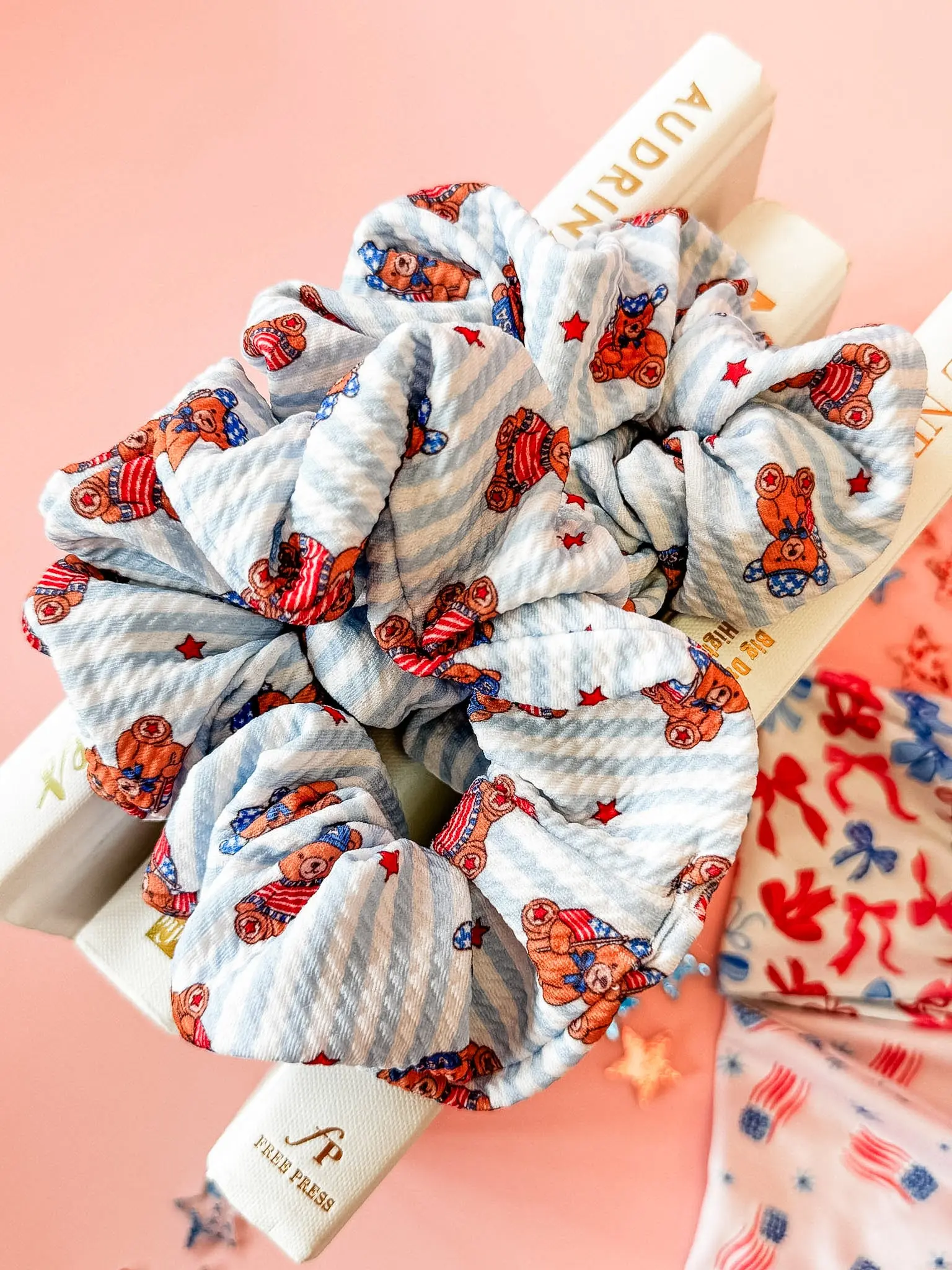 American Teddy Jumbo Scrunchie