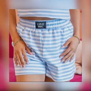 Lulu Mac Light Blue Striped Shorts Womenswear Cotton Casual Bottoms