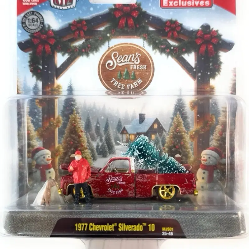 M2 Machines 1:64 Chevrolet Silverado Christmas Edition CHASE!