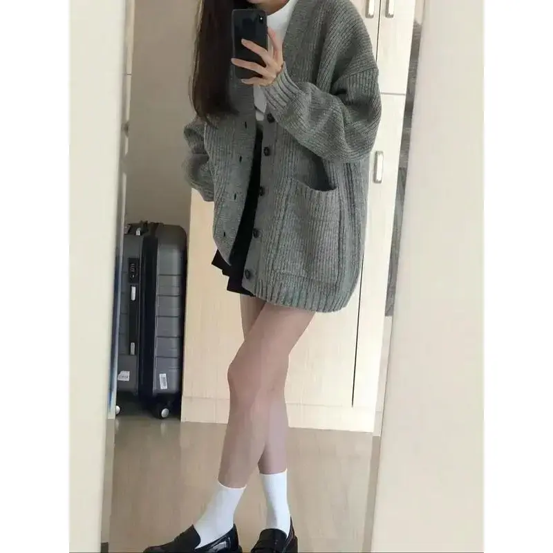 Women's Solid Color Button Front Sweater Cardigan, Casual Long Sleeve Cardigan for Fall & Winter, Women's Knitwear for Daily Wear Women's Solid Color Button Front Sweater Cardigan, Casual Long Sleeve Cardigan for Fall & Winter, Women's Knitwear for Daily Wear