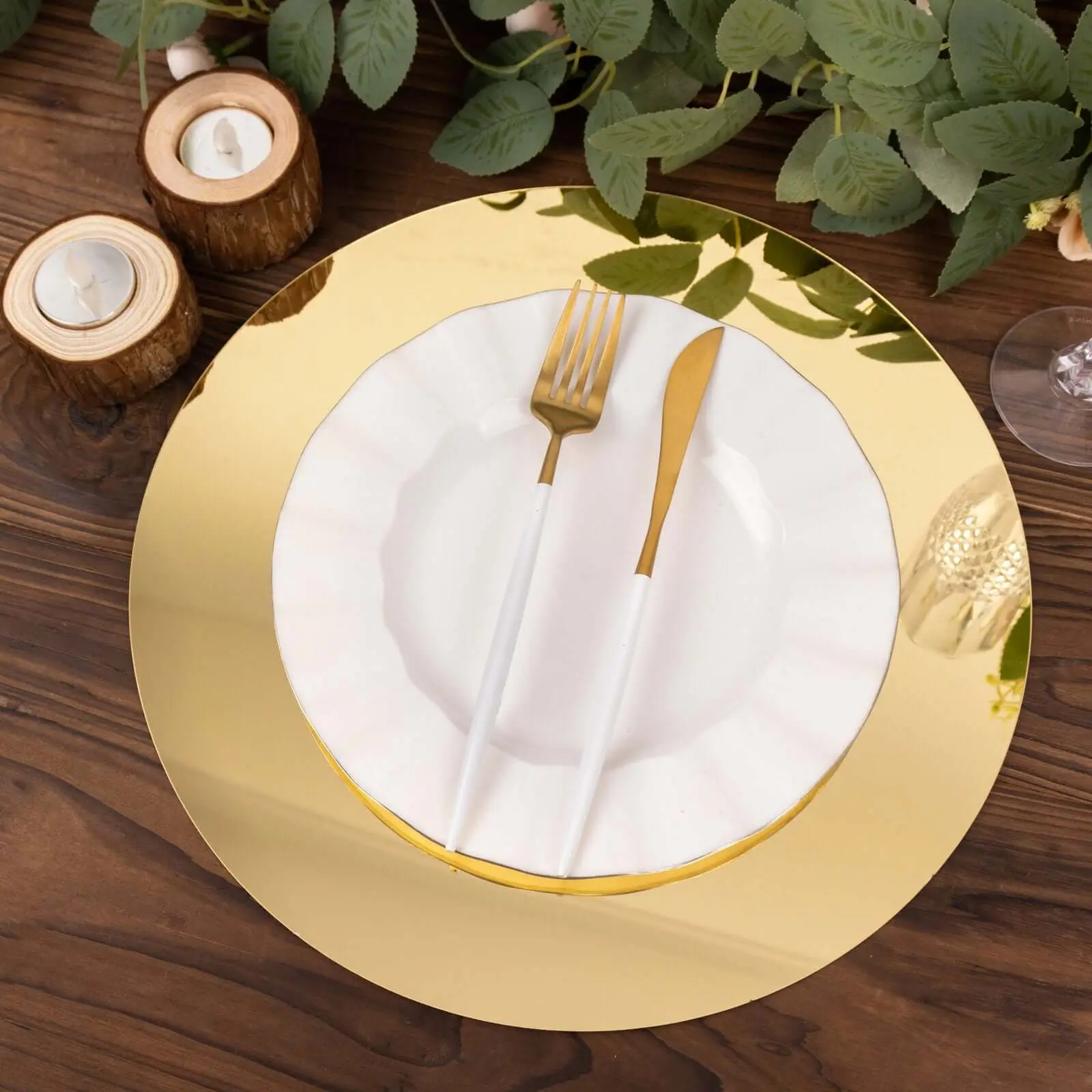 10-Pack 13" Round Acrylic Charger Plates - Mirror-Gold Shine, Lightweight, 10 Plates for Setup, Wedding-Ready Set for Formal Events