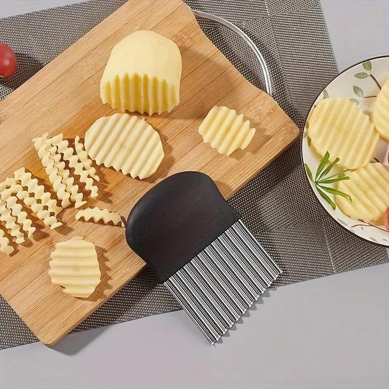 2 Counts Large Crinkle Cutter, French Fry Slicer, Potato Knife Cutter, Wavy Chopper for Fruit Vegetable, Stainless Steel Blade Cutting Tool for Kitchen