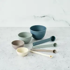 Measuring Duo and Lids Accessories Bundle