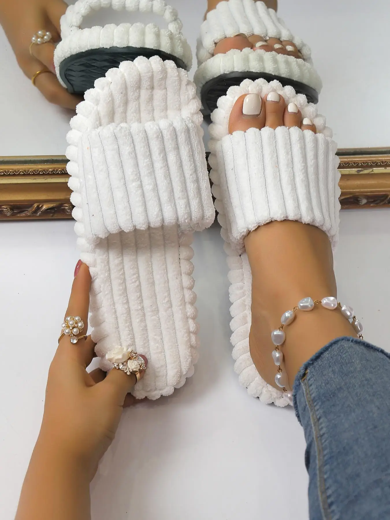 Women's Fashion Plain Striped Design Slippers, Casual Soft Plush Home Slippers, Simple Design Soft Slippers for Fall & Winter
