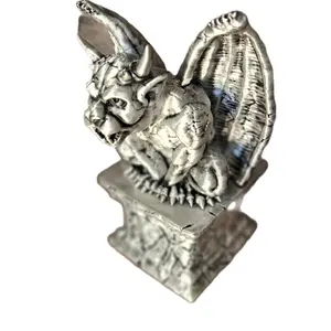 Gargoyle Statue for Halloween Home Decoration decor Hand Spooky