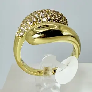 Ring Gold Plated with Sparkling CZ Stones for Women's Fashion Jewelry