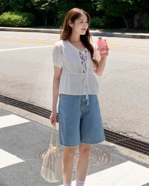 THREE RIBBON BLOUSE