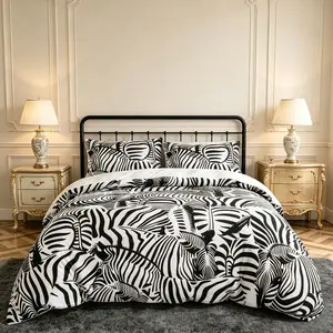 Black and White Zebra Print Duvet Cover 3-Piece Set, Includes 1 Duvet Cover and 2 Pillowcases (Without Insert), Soft and Comfortable, Suitable for All Seasons, Ideal for Bedroom or Guest Room.