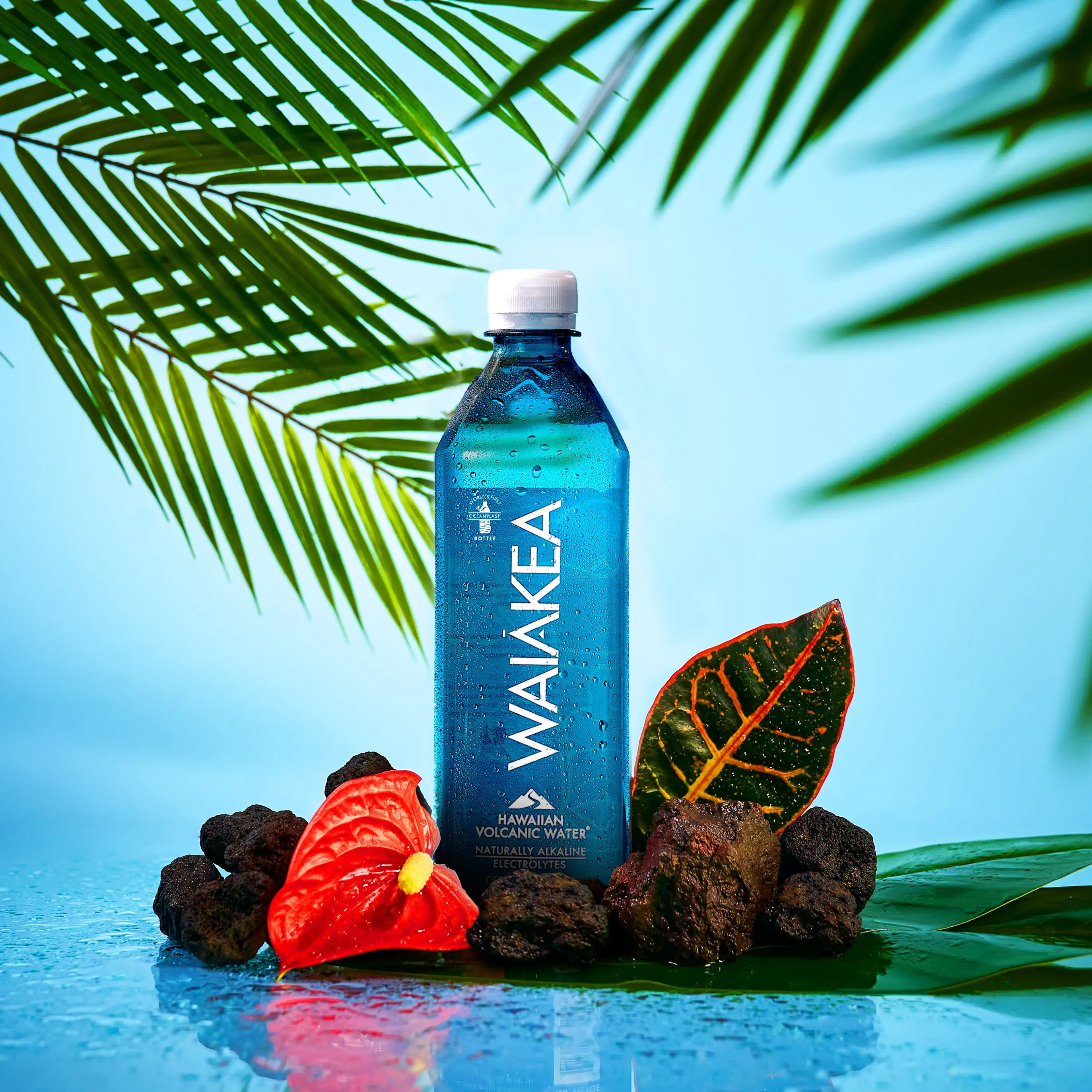 Waiakea Waena (700mL) Waiakea Waena (700mL)