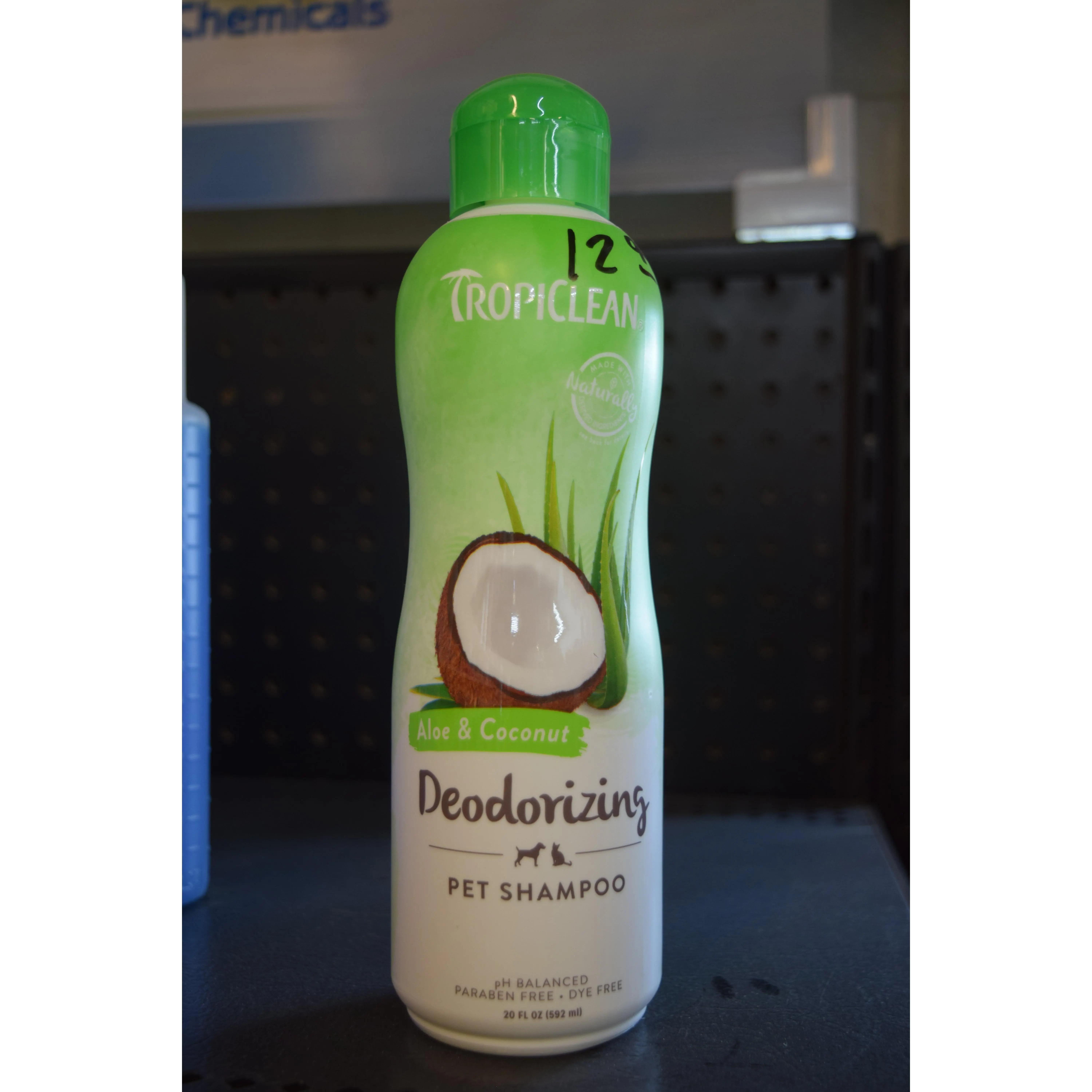 Tropiclean Deodorizing Pet Shampoo - Aloe & Coconut