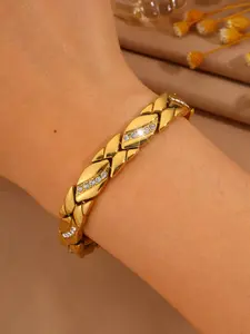 A fashionable and elegant Fried Dough Twists diamond inlaid bracelet, cuban link bracelet, suitable for daily wear, holiday dating and other occasions, is also a small surprise gift