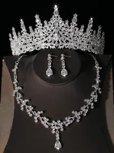 A set of female bride accessories, including a rhinestone bridal crown, Elegant crown design, a water droplet necklace, earrings, and formal jewelry. Suitable for weddings, parties, and gatherings