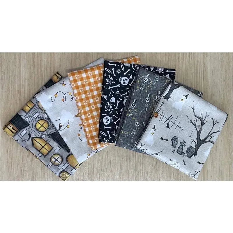 Ghouls and Gingham Fat Quarter Fabric Bundle (6)