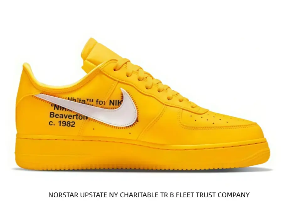 Solid Yellow Deconstructed Sneakers - Smooth Streamlined Contour Silhouette - Streetwear Fans' Daily OOTD Vibrant Sports Collectible Accessory