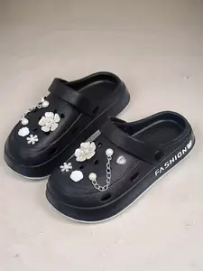 Breathable Summer Classic Star Hole Shoes, Decorative Comfort Outdoor Fashion Slippers for Men & Women, Stylish Beach Sandals