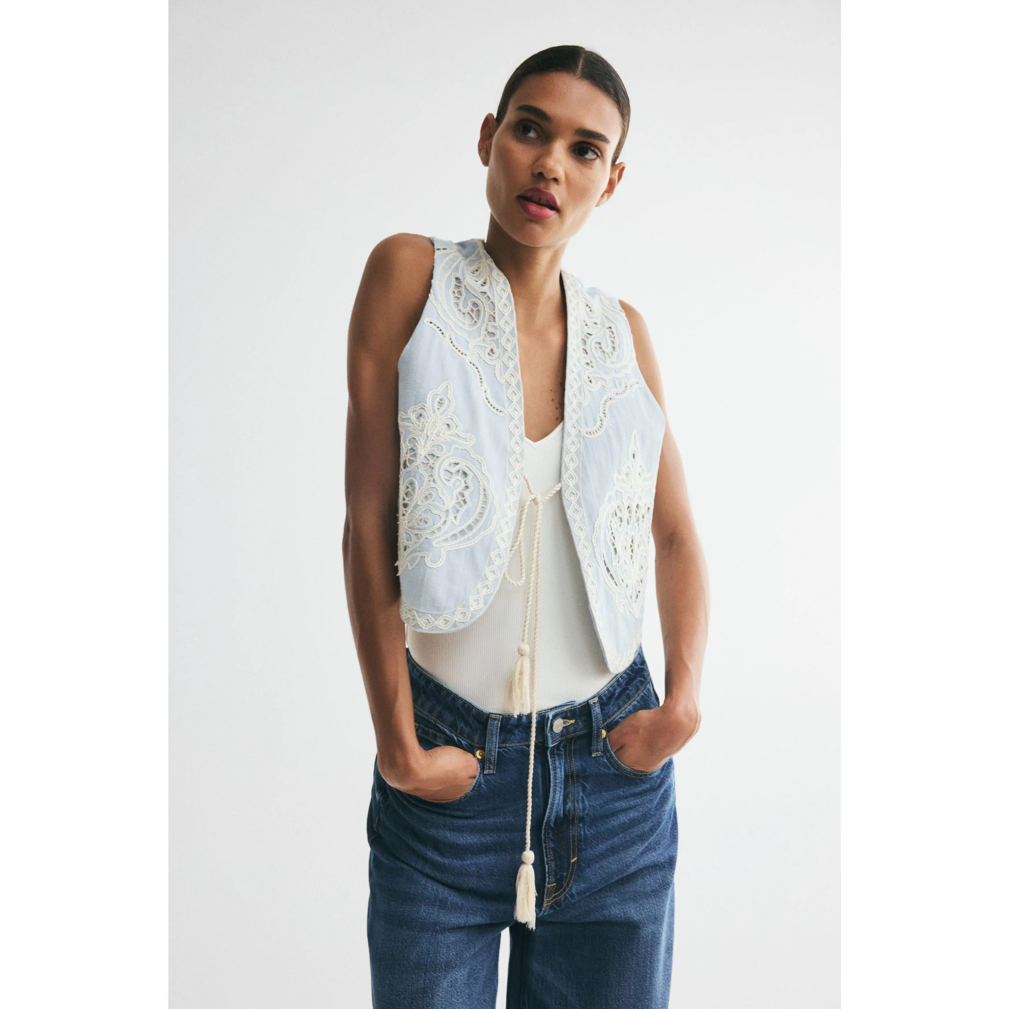 H&M Linen-blend broderie anglaise waistcoat