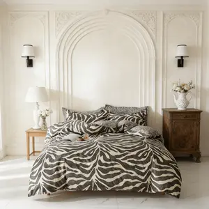 Polyester Quilt Cover Set, Duvet Cover Set, Zebra Pattern Design, Modern Simple Style, Suitable for All Seasons, Includes 1 Quilt Cover and 2 Pillowcases
