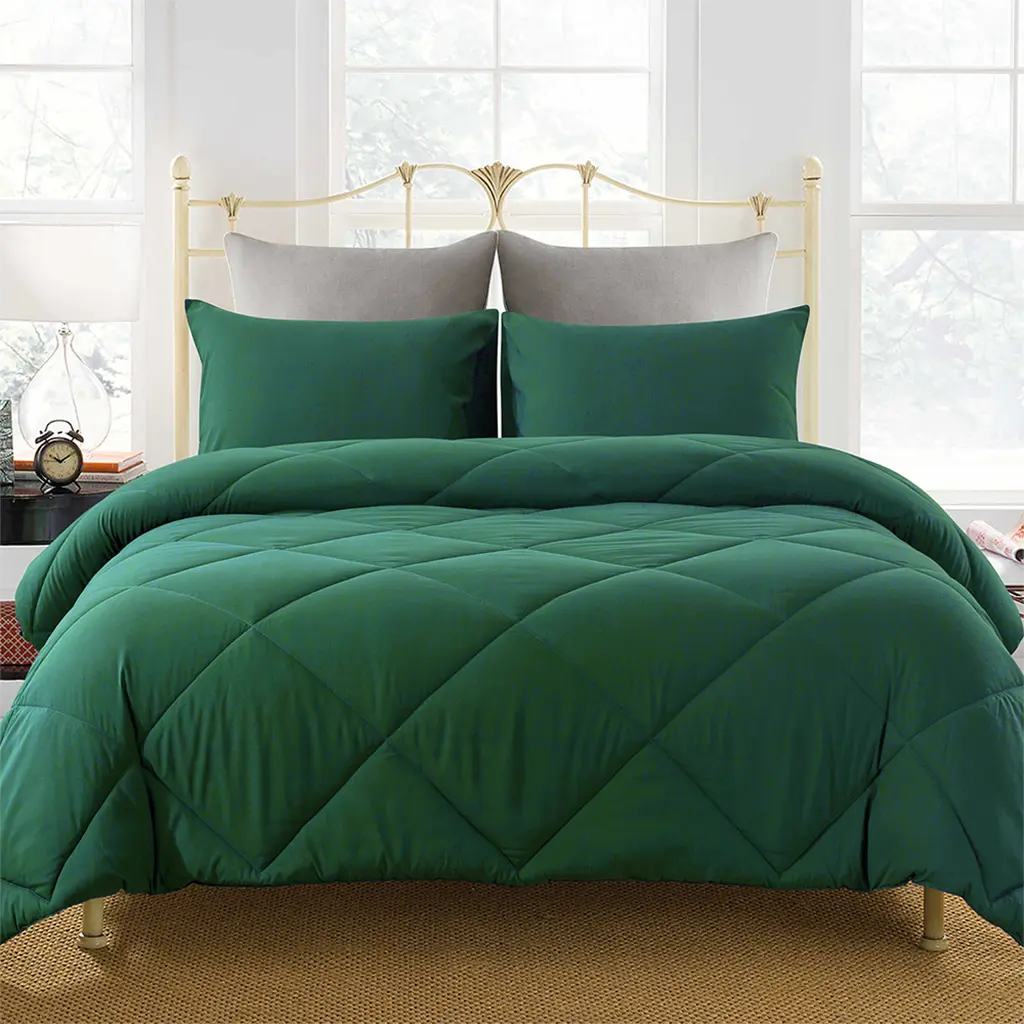 Christmas Green: Diamond-quilted