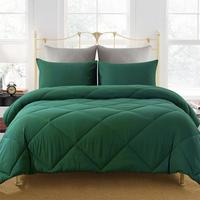 Christmas Green: Diamond-quilted