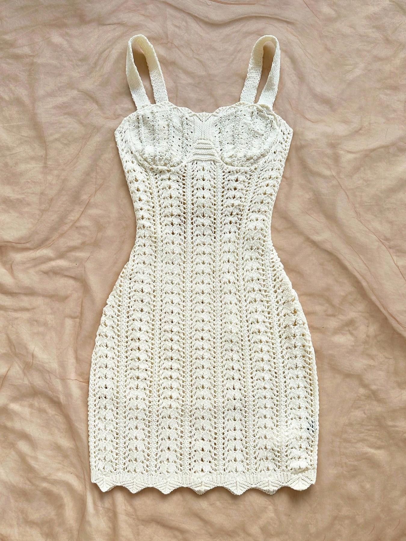 Women’s Solid-Color Knit Backless Tie Dress with Thin Straps—An Elegant,Comfortable, Waist-Cinching Casual Dress for Spring and Summer; Suitable for Dates, Everyday Wear, Holidays, Wedding Season, and Bohemian Vacations.