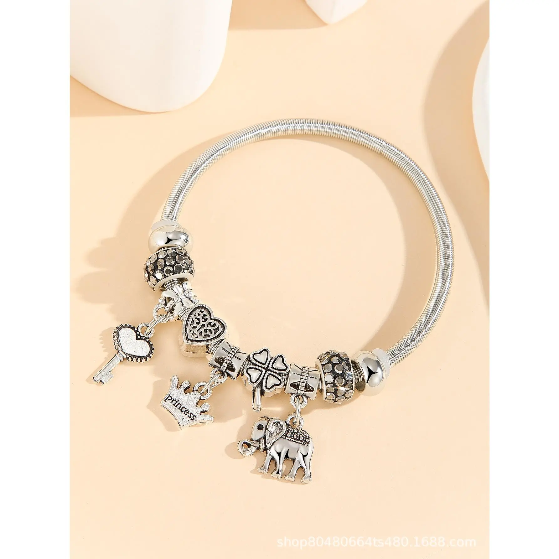 114 # Black YCB597 6