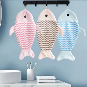 BeadBreath 3pcs Cute Fish-Shaped Fingertip Towels, Super Absorbent Coral Fleece Hand Towels for Bathroom & Kitchen