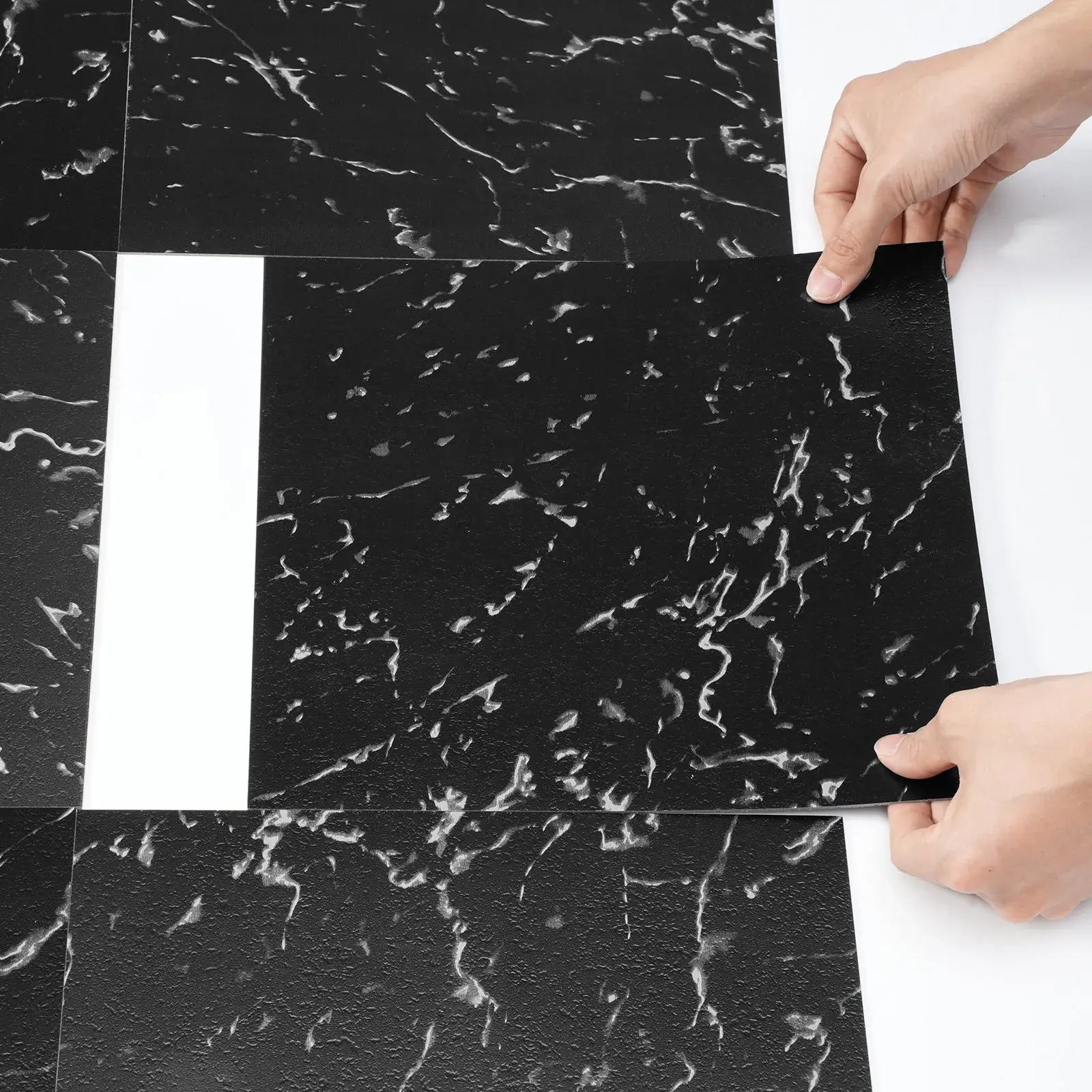 【Summerfinds】VEVOR Self Adhesive Vinyl Floor Tiles 12 x 12 inch, 50 Tiles 1.5mm Thick Peel & Stick, Black Marble Texture DIY Flooring for Kitchen, Dining Room, Bedrooms & Bathrooms, Easy for Home Decor