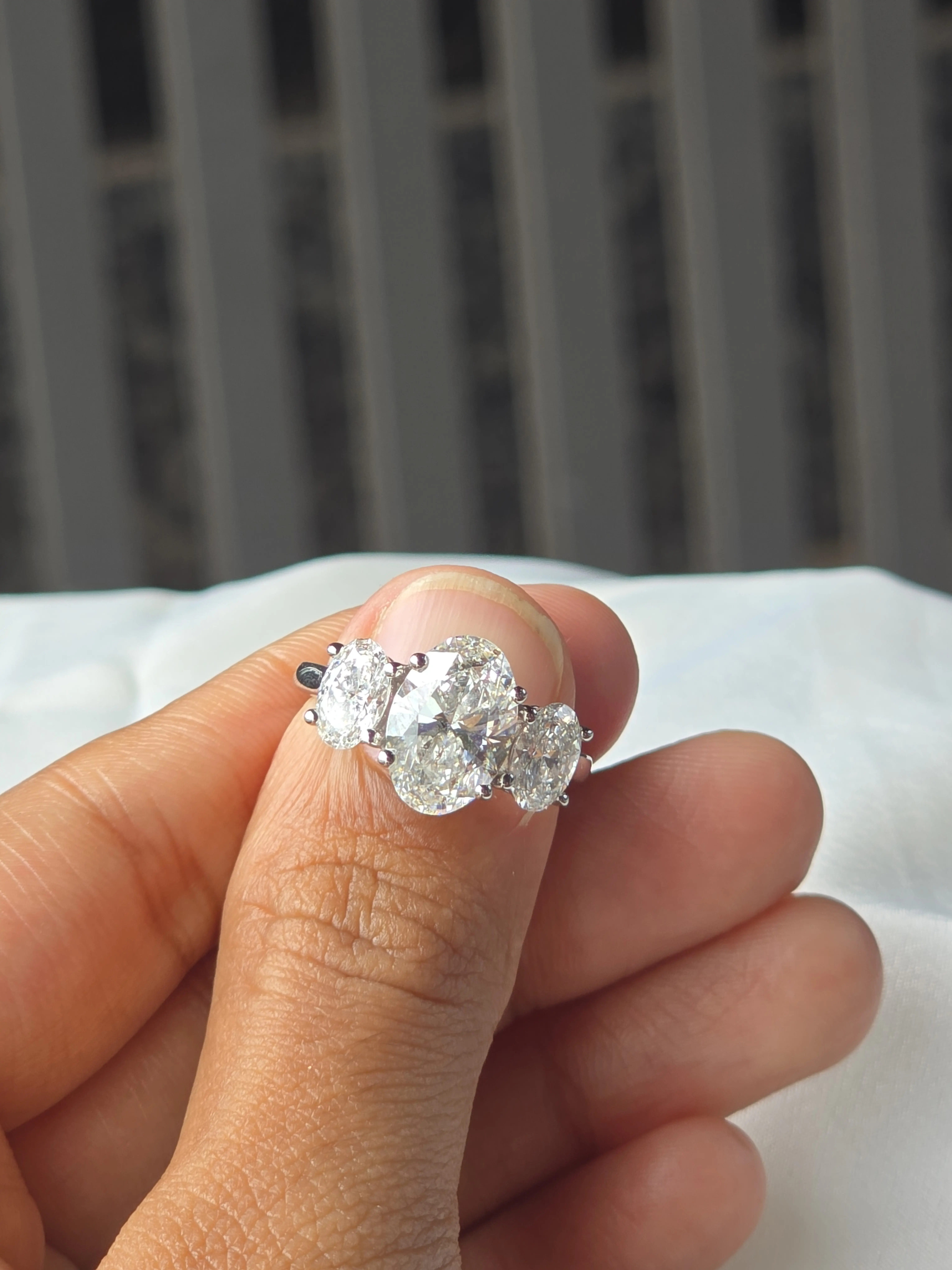 Elegant Oval Three-Stone Ring for Women – Sparkling Classic Statement & Occasion Jewelry